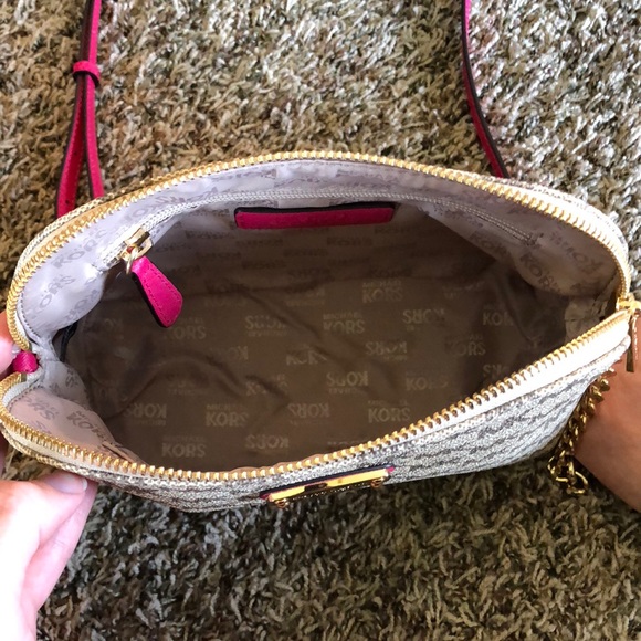 Michael Kors Cindy Dome - Picture 6 of 8